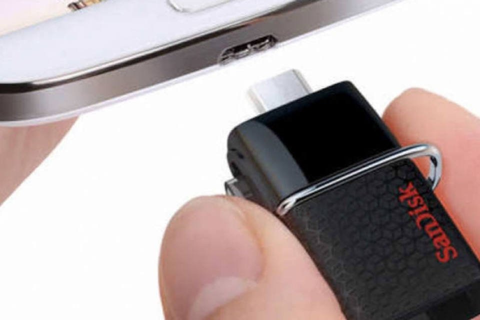 SanDisk lança pen-drives para smartphones Android e iPhones