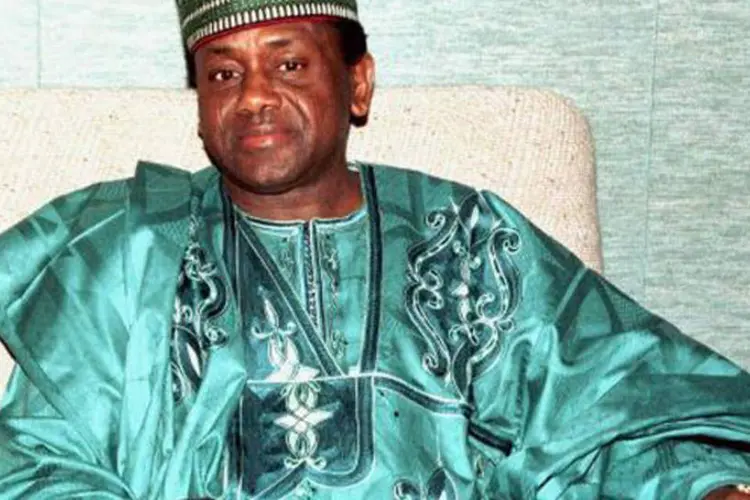 Ex-ditador nigeriano Sani Abacha: ele morreu no poder, em 1998, mas entre seus familiares estão algumas das pessoas mais ricas e influentes da Nigéria (AFP/Arquivos)