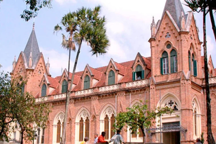 A Santa Casa de Misericórdia de São Paulo enfrenta crise financeira desde 2016 (Smsantacasasp/WikimediaCommons/Wikimedia Commons)