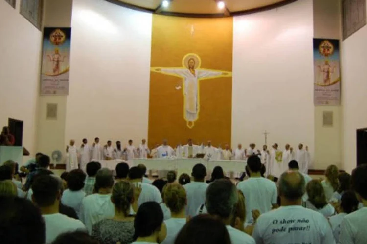 Missas de sétimo dia foram celebradas ao longo do sábado (01) em diversas igrejas de Santa Maria, onde o incêndio na boate Kiss causou a morte de 237 pessoas (Maria Luiza Guerra/Prefeitura de Santa Maria)