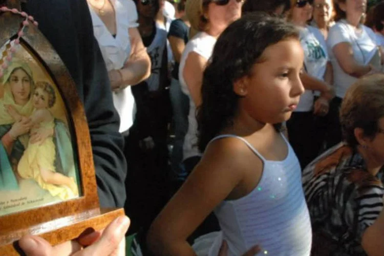 
	Moradores de Santa Maria prestam homenagem &agrave;s v&iacute;timas do inc&ecirc;ndio na boate Kiss
 (Prefeitura de Santa Maria)
