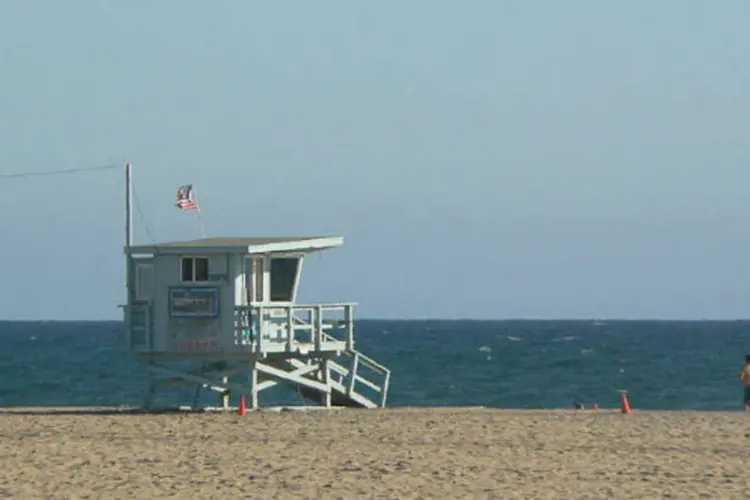 
	Santa Monica: por causa dos seus 42 km de costa, Santa Monica &eacute; considerada um dos melhores destinos de praia dos EUA, segundo o site&nbsp;&quot;Trip Advisor&quot;
 (Wikimedia Commons)