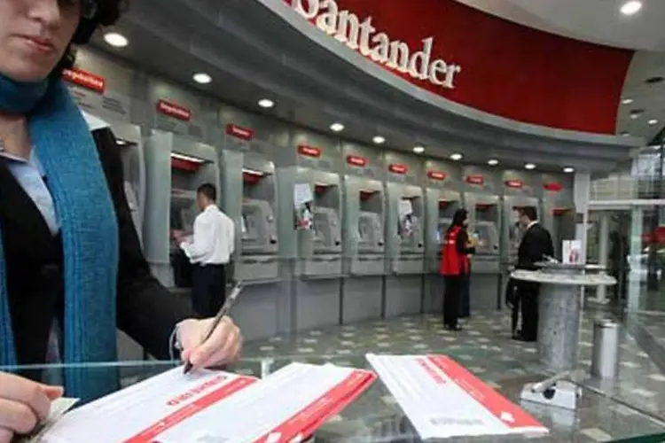 Agência do Santander: maior banco espanhol está satisfeito com as novas regras (.)