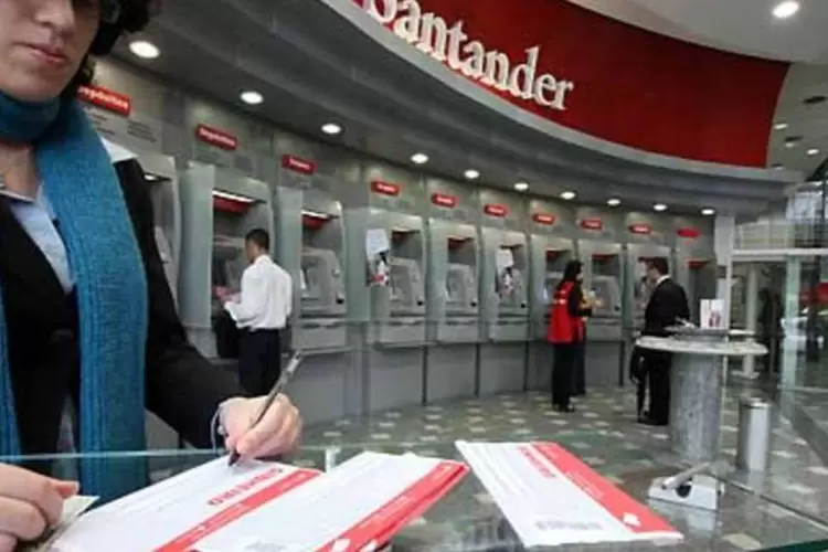 Santander: banco planeja emprestar mais e manter a inadimplência sob controle (.)