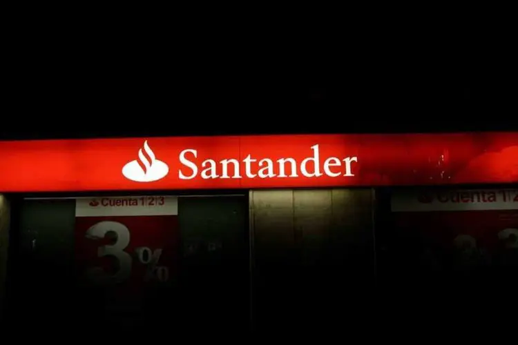 
	Santander: ap&oacute;s despesas com &aacute;gio, o lucro societ&aacute;rio somou 1,347 bilh&atilde;o de reais
 (REUTERS/Andrea Comas)