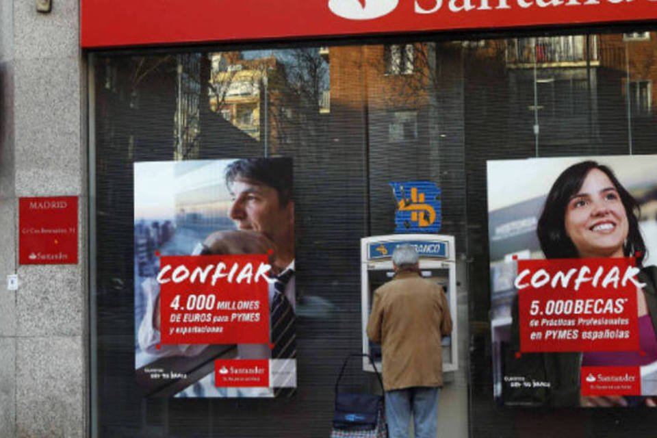Lucro do Santander fica abaixo das expectativas em 2013