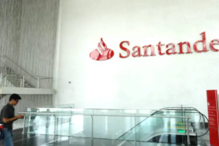 
	Santander: o maior acr&eacute;scimo na taxa de juros do empr&eacute;stimo pessoal ocorreu no Santander, de 7,99% para 8,49%
 (Luísa Melo/Exame.com)