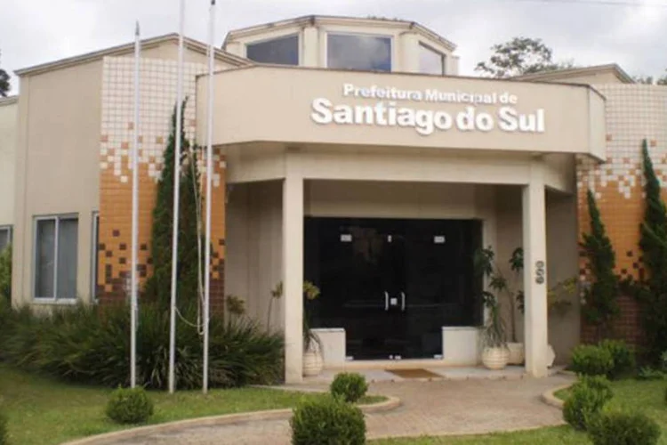 
	Prefeitura: pesquisa constata que, comparado a 2012, houve aumento de 0,8% no quadro de ocupados na administra&ccedil;&atilde;o direta, correspondendo ao incremento absoluto de 47.343 pessoas
 (Divulgação/Prefeitura de Santiago do Sul)