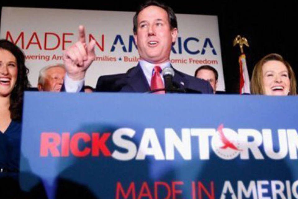 Santorum agita as primárias nos EUA ao obter três vitórias