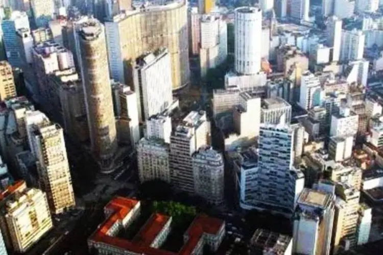 Cidade de São Paulo está em estado de atenção por conta da baixa umidade (.)