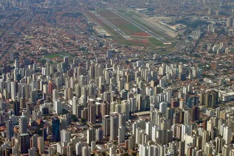 São Paulo: Crise afeta construtoras no Estado (Wikimedia Commons)
