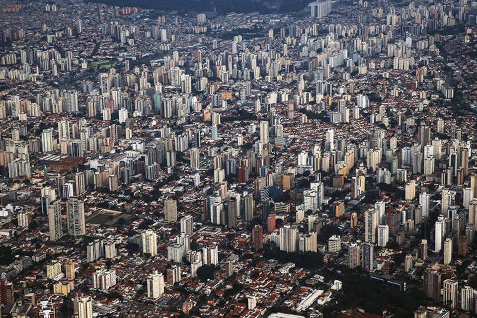 
	Vista da cidade de S&atilde;o Paulo: na alimenta&ccedil;&atilde;o fora do domic&iacute;lio (0,35%) as refei&ccedil;&otilde;es principais variaram 0,36% e os lanches, 0,33%
 (Mario Tama/Staff/Getty Images)