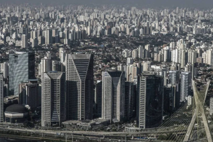 
	Ponte Estaiada, em S&atilde;o Paulo: Promo&ccedil;&otilde;es podem ser vantajosas se j&aacute; existia a inten&ccedil;&atilde;o de compra do im&oacute;vel
 (Paulo Fridman/Bloomberg/Bloomberg)