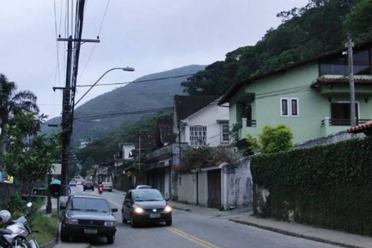 
	S&atilde;o Sebasti&atilde;o, litoral de S&atilde;o Paulo: o prefeito da cidade deve ter uma reuni&atilde;o de emerg&ecirc;ncia com o governador Geraldo Alckmin nesta segunda-feira para pedir apoio
 (Wikimedia Commons)