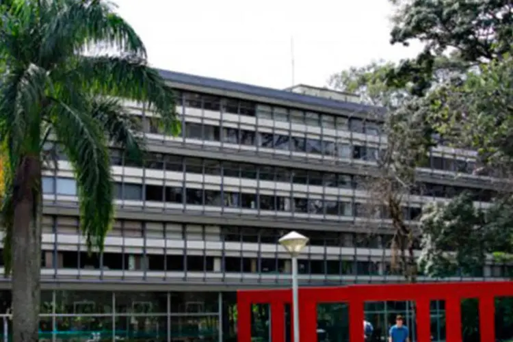 
	Escola de Engenharia da USP de S&atilde;o Carlos: as aulas foram suspensas nesta quinta-feira
 (Marcos Santos/Wikimedia Commons)