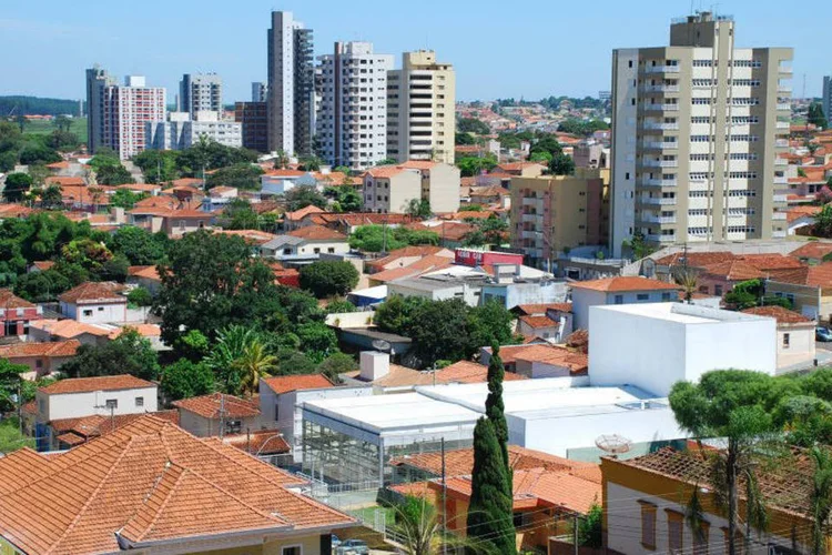
	S&atilde;o Carlos- SP: em pelo menos 17 cidades de S&atilde;o Paulo, o expediente nas reparti&ccedil;&otilde;es municipais foi reduzido de oito para seis horas
 (Divulgação/Facebook/Prefeitura de São Carlos)