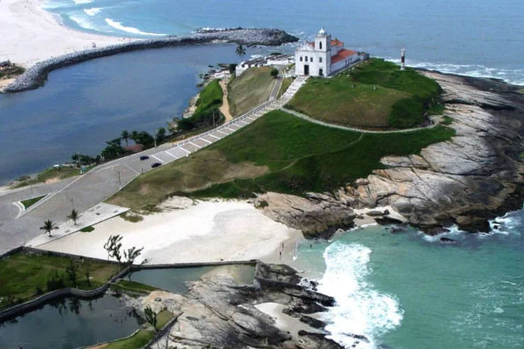 
	Saquarema (RJ): aeronave caiu no mar, pr&oacute;ximo &agrave; cidade de Saquarema
 (Divulgação/Prefeitura de Saquarema)
