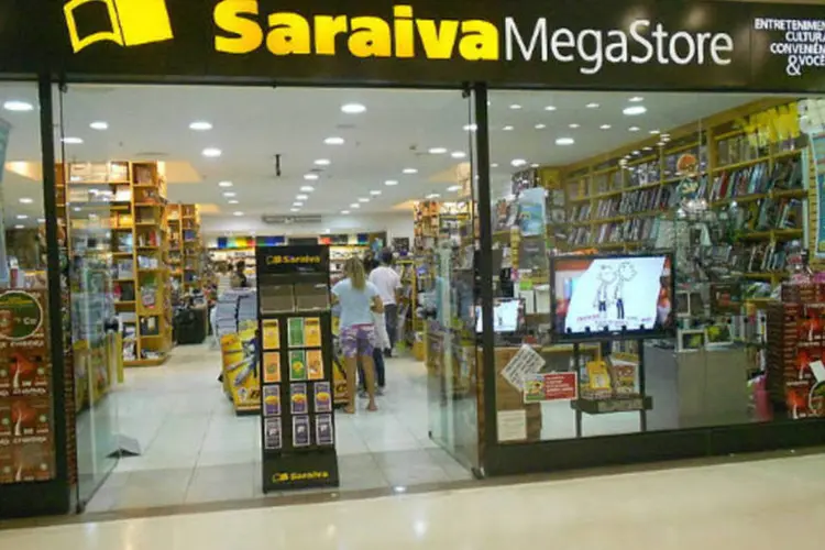 
	Livraria Saraiva: a&ccedil;&otilde;es da companhia exibiam alta de 3,7 por cento &agrave;s 11h18, enquanto o Ibovespa mostrava recuo de 0,5 por cento
 (Wikimedia Commons)