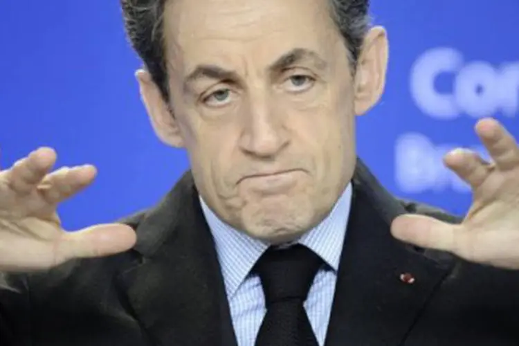 Sarkozy discursou após se reunir no Eliseu com representantes das comunidades judaicas e muçulmanas na França (Lionel Bonaventure/AFP)