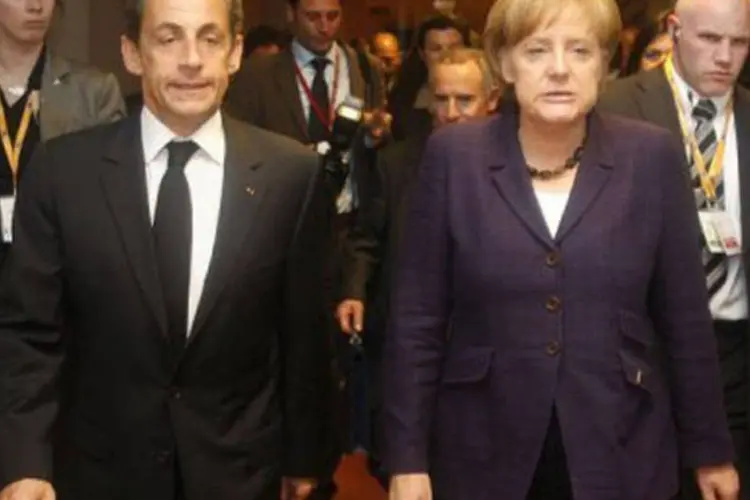 O presidente francês, Nicolas Sarkozy, receberá a chanceler alemã, Angela Merkel: França e Alemanha trabalham para conter a crise na zona do euro (Michel Euler/AFP)