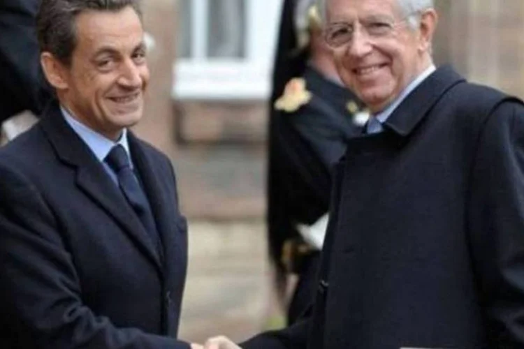 É a primeira vez que Monti participa em uma reunião com Sarkozy e Merkel (AFP)