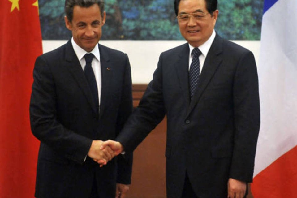 China e França assinam acordos comerciais de US$ 20 bi