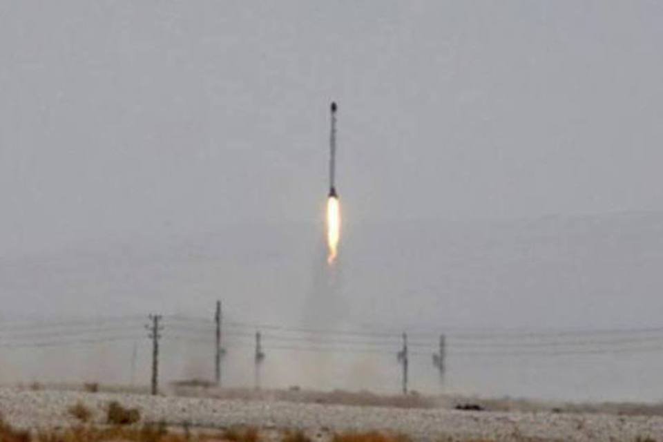 Irã anuncia lançamento de satélite de observação espacial