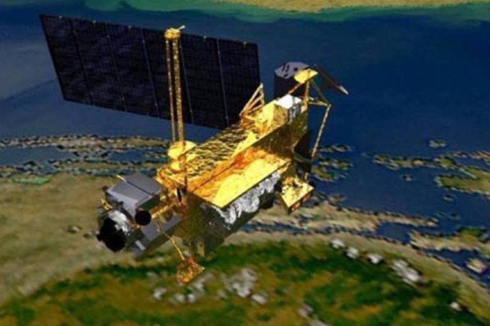 Rússia diz que fragmentos de satélite cairão no mar