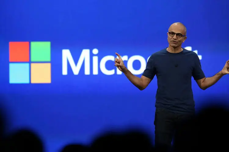 
	Satya Nadella: com demiss&otilde;es, presidente da Microsoft diz que empresa focar&aacute; em &quot;telefone mais eficaz&quot;
 (Justin Sullivan/Getty Images)