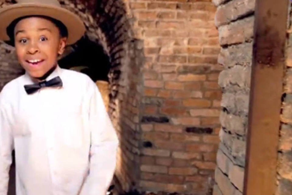 SBT celebra 33 anos ao estilo Happy de Pharrell