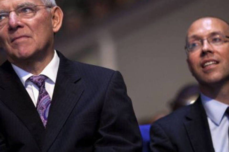 Após anúncio de ajuda à Espanha, Schäuble diz que país está no caminho certo