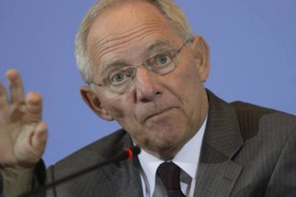 Câmbio deve ser orientado pelo mercado, diz Schäuble