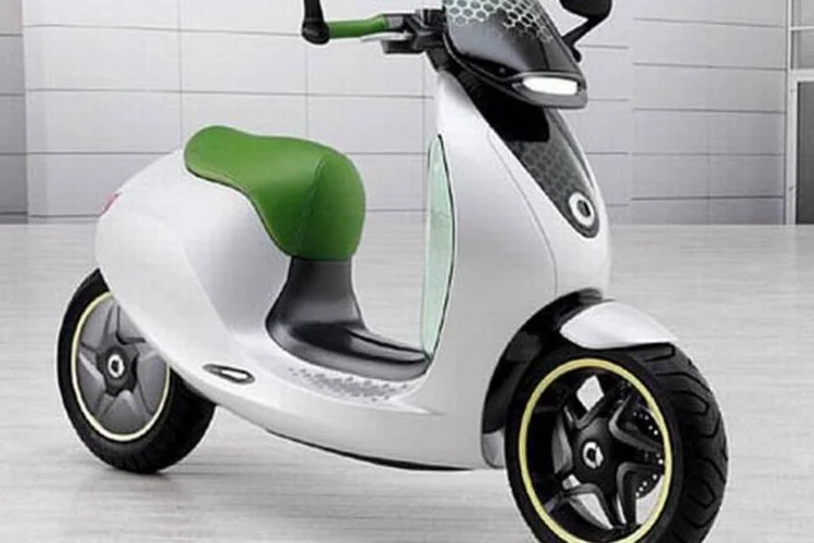 Moto pode rodar até 100 quilômetros sem necessidade de parar para recarga (Divulgação)