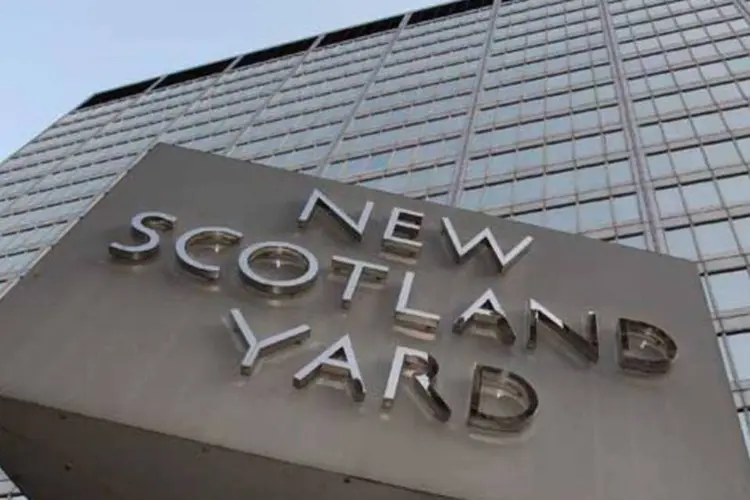 
	Sede da Scotland Yard, em Londres: ao menos 37 policiais da unidade de contra o trafico de pessoas da Scotland Yard trabalham no caso
 (Dan Kitwood/GETTY IMAGES)