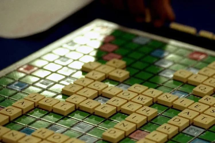 
	Um jogo de Scrabble: novos termos, como &quot;hashtag&quot;, &quot;dubstep&quot;, &quot;texter&quot; e &quot;meh&quot;
 (John Gichigi/Allsport/Getty Images)