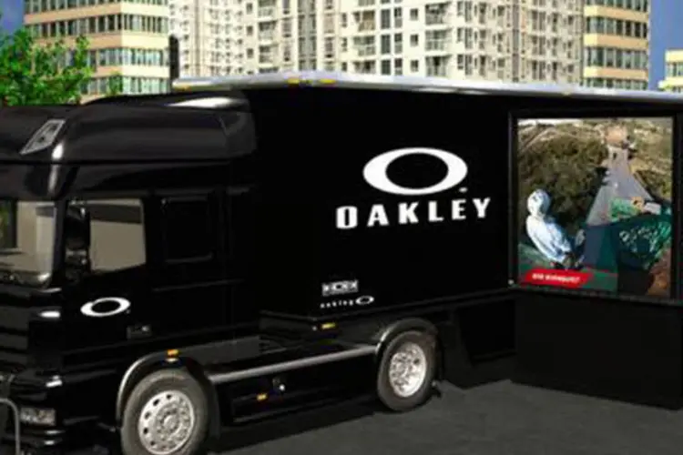
	Carreta da Oakley que estar&aacute; no X-Games: marca &eacute; uma das apoiadoras globais do evento e no Brasil ser&aacute; representada por 11 de seus atletas
 (Reprodução)