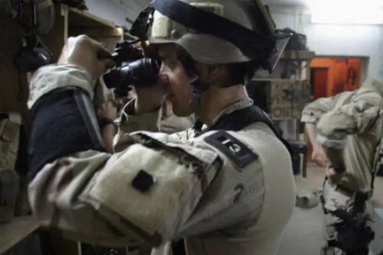 O comando da Marinha dos Estados Unidos apreendeu material informático do esconderijo de Osama (Getty Images / Allison Shelley)