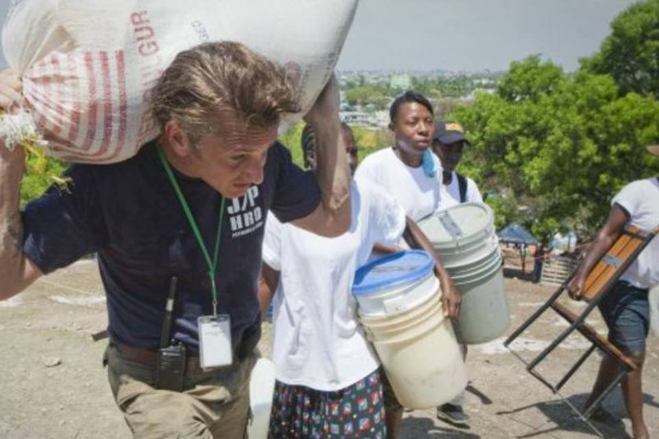 Sean Penn é nomeado embaixador itinerante do Haiti