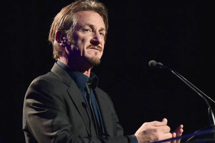 
	Sean Penn: &quot;Somos os consumidores. Esteja voc&ecirc; de acordo ou n&atilde;o com Sean Penn, somos c&uacute;mplices&quot;, disse o ator sobre as drogas
 (Alberto E. Rodriguez/Getty Images)