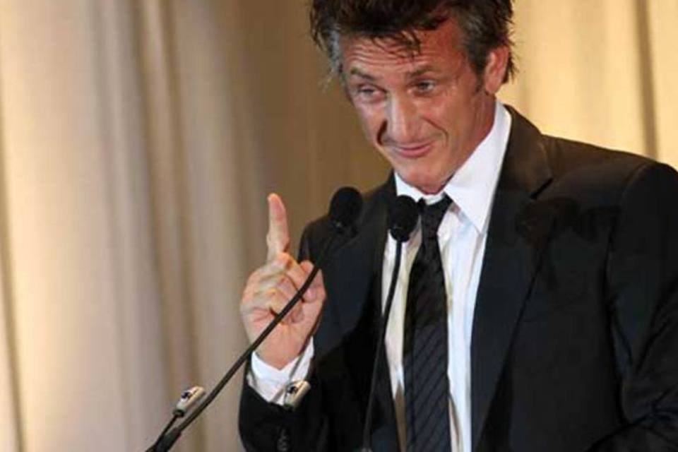 Sean Penn defende diplomacia nas Malvinas