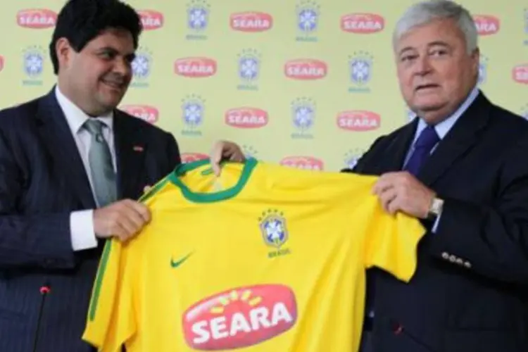 O grupo fechou contrato de patrocínio com a seleção brasileira de futebol para divulgar globalmente a marca Seara (.)