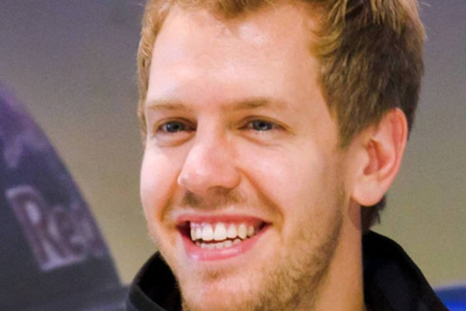 Vettel vence na Índia e vira mais jovem tetracampeão da F1