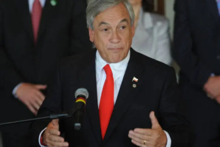 Sebastián Piñera: ex-presidente teve cerca de 24 por cento das menções frente a 21 por cento do senador Alejandro Guillier (Antonio Cruz/Agência Brasil)
