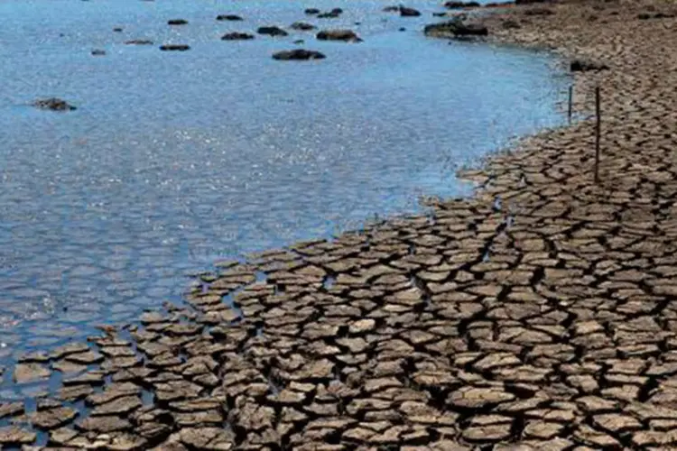 
	Leito da Represa do Rio Jacare&iacute;, parte do Sistema Cantareira, em Piracaia: o n&iacute;vel do manancial &eacute; de - 9,2%
 (Nelson Almeida/AFP)