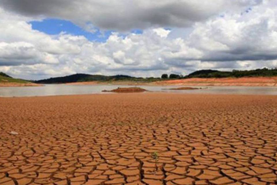 Mesmo com chuva, nível do Cantareira volta a cair