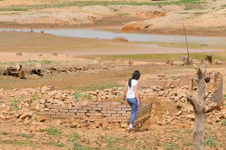 
	Seca na Represa do Jaguari, em Vargem: sistema Cantareira chegou a 7,2% da sua capacidade
 (Luiz Augusto Daidone/Prefeitura de Vargem)