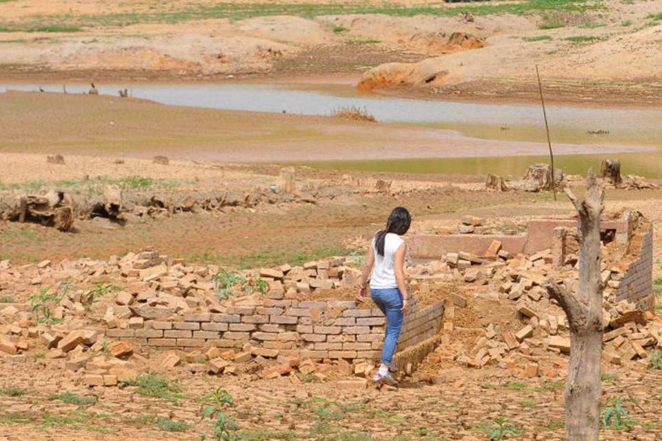 Sem água, escola de Barra do Piraí dispensa alunos