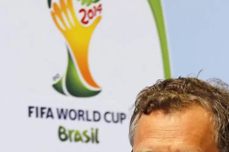 Secretário-geral da Fifa, Jérôme Valcke, durante uma coletiva de imprensa após inspeção na Arena de São Paulo, o Itaquerão, uma das sedes da Copa do Mundo de 2014 (Paulo Whitaker/Reuters)