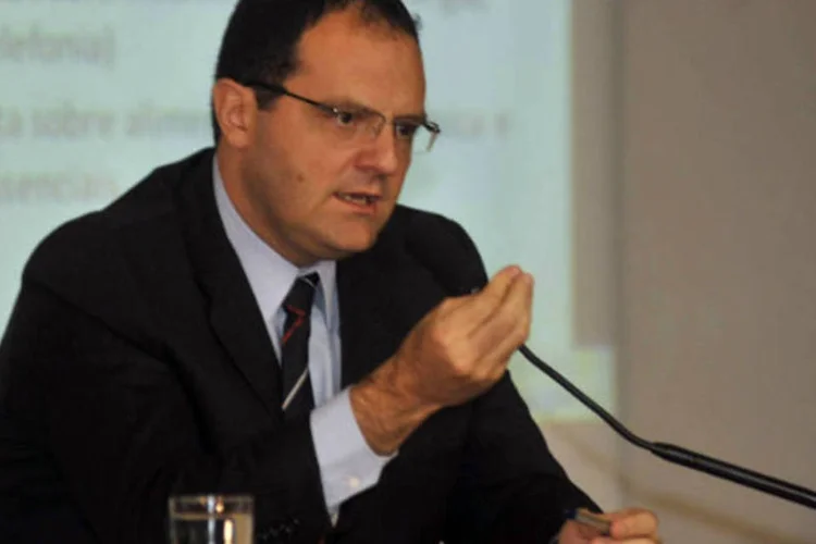 
	O ministro interino da Fazenda, Nelson Barbosa: no caso da desonera&ccedil;&atilde;o da folha de pagamento, por exemplo, o objetivo principal &eacute; aumentar a competitividade dos setores intensivos em trabalho.
 (José Cruz/ABr)