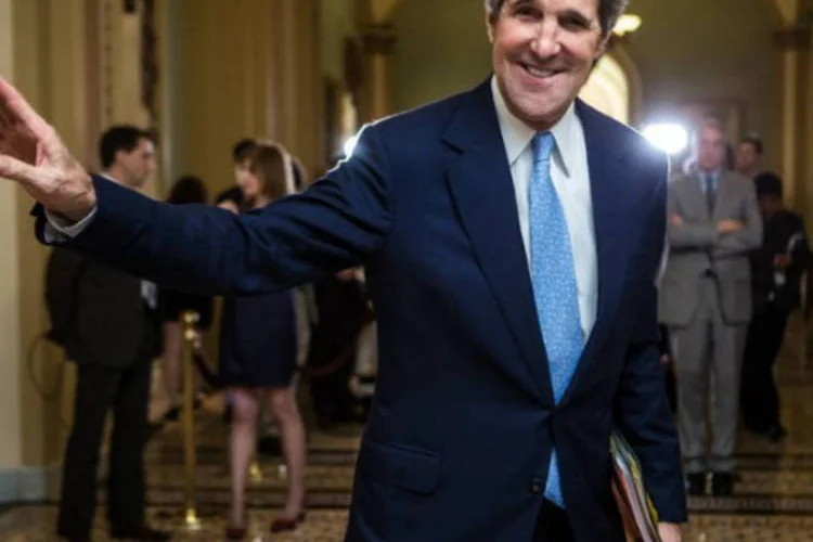 
	John Kerry: &quot;A pol&iacute;tica externa dos Estados Unidos n&atilde;o se define apenas por drones e tropas&quot;, afirmou Kerry,
 (AFP/Brendan Hoffman)